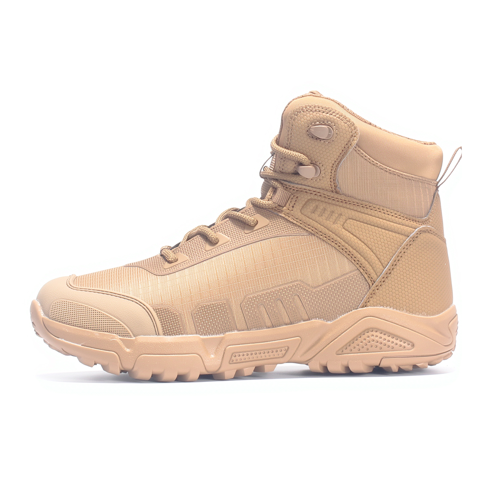 New Fashion Athletic Tactical Boots Lightweight Waterproof Non slip Mountaineering Boots Sand Color Men Mid-cut Boots